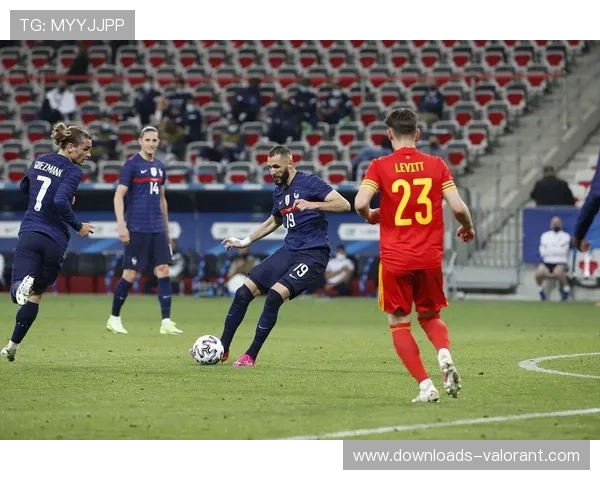 法甲海外办赛争议持续，球迷权益与商业扩张如何平衡